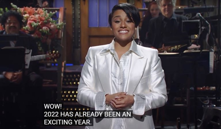 Ariana DeBose on SNL and the line that tripped her up. (Photo: SNL ScreenCap)
