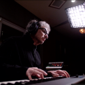 Randy Klein in the studio at the piano. (Photo: dis Company)