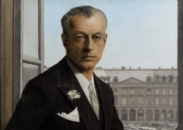 Bernard Boutet de Monvel painted this self-portrait In 1932 for an exhibition at the Reinhardt Galleries in New York. It's valued in the range of half a million dollars (€200,000 to €300,000).