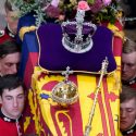 Queen Elizabeth II's procession. (Photo: Bang ShowBiz)