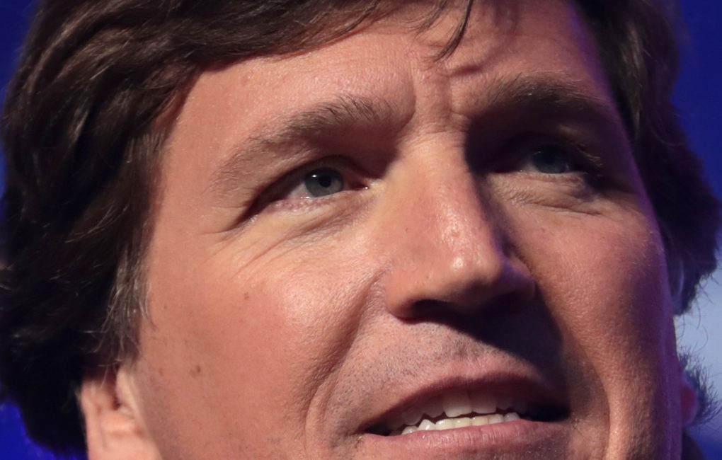 Tucker Carlson has become one of President Trump's scathing critics. (Photo: Gage Skidmore)