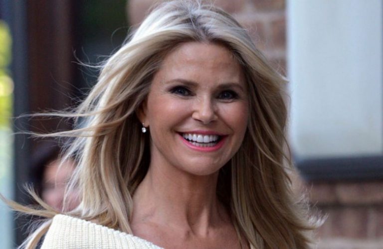 Christie Brinkley says hip surgery caused her to fall into a depression. (Photo: Bang ShowBiz)
