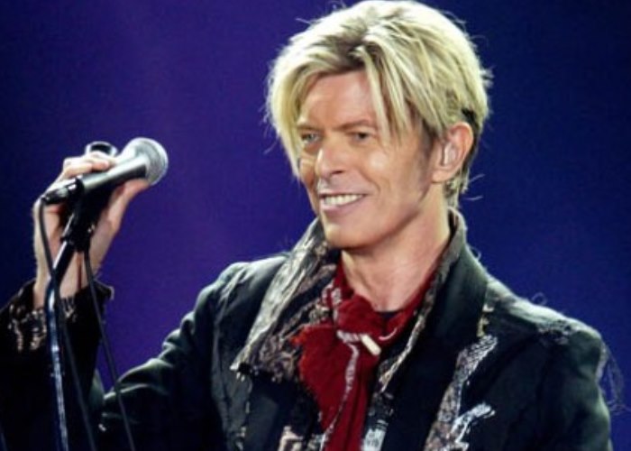 David Bowie's hand-written lyrics for his iconic song 'Starman' are going up for auction in Los Angeles. (Photo: Bang ShowBiz)