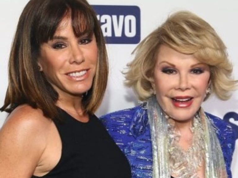 Melissa Rivers pictured with he mom Joan Rivers, who died in 2014. Her estate is being liquidated in an auction this month. (Photo: Getty)