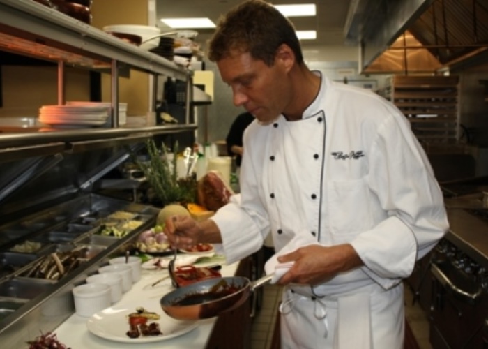 Porto Vivo, a new upscale rustic Italian inspired grill, has opened at the site of the former Gerard Street Antiques in Huntington.