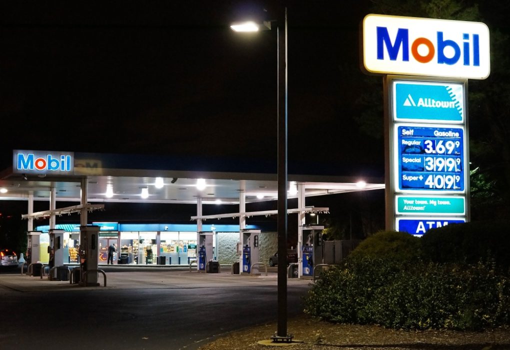 Mobil Gas station, big oil, gas prices
