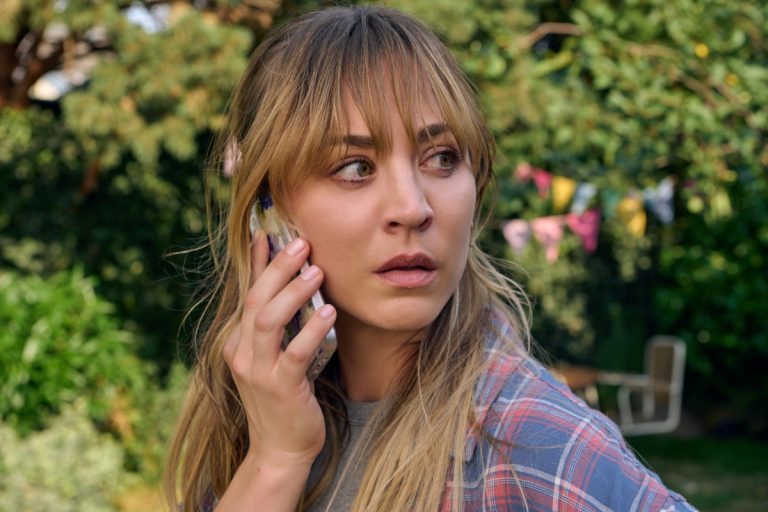 Kaley Cuoco tries to balance family life with a secret life in Role Play.