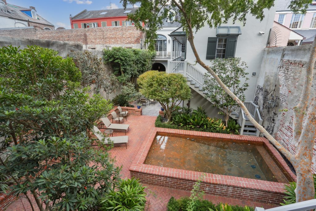 Brangelina Mansion 17-019