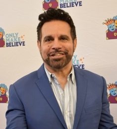 Mario Cantone