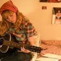Sydney Sweeney stars as a waitress looking for a treasure in 'Americana.' (Photo: Lionsgate)