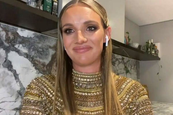 Alli Dore Has Ribs ‘Recontoured’: Latest Celebrity Beauty Fad Raises Risk, Ethics Concerns