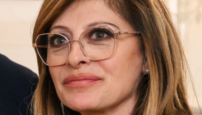 Fox News business anchor Maria Bartiromo's sudden departure from the network was announced today. (Photo: White House)
