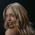 Actress Sidney Sweeney knows how to attract attention in her new sports betting ad. (Photo: Novig/ScreenCap)
