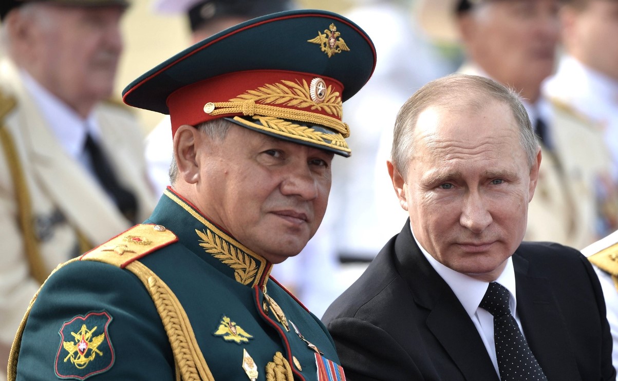 Vladimir Putin and General of the Russian Army Sergei Shoigu in a 2017 photo. (Photo: Kremlin)