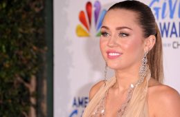 Miley Cyrus sizzled at the American Giving Awards. (Phoro: AGA)