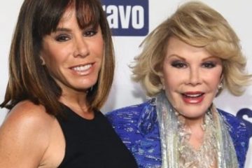 Melissa Rivers pictured with he mom Joan Rivers, who died in 2014. Her estate is being liquidated in an auction this month. (Photo: Getty)