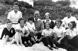 Joseph P. Kennedy (center) and his children in 1931.