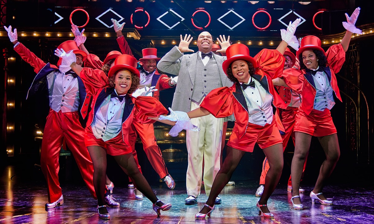 James-Monroe-Iglehart-as-Louis-Armstrong-and-Company-in-A-Wonderful-World_-The-Louis-Armstrong-Musical.-©Jeremy-Daniel