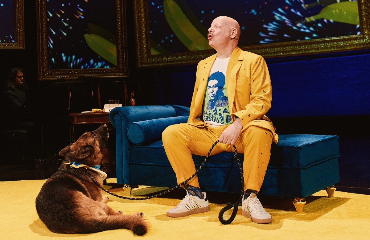 Jeff Ross howls with the best of them in his Broadway show 'Take a Banana for a Ride.' (Photo: Emilo Madrid)