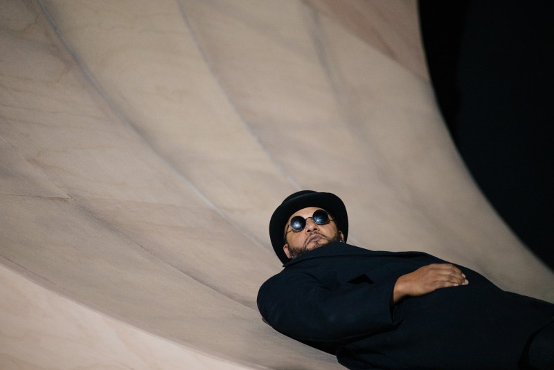 Brandon J. Dirden is caught in a vortex of his own imagination in 'Waiting for Godot.' (Photo: Andy Henderson)