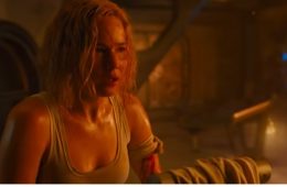 Jennifer Lawrence is stunning in Passengers. (Photo: ScreenCap)